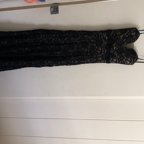 Formal dress - Picture 2 of 6